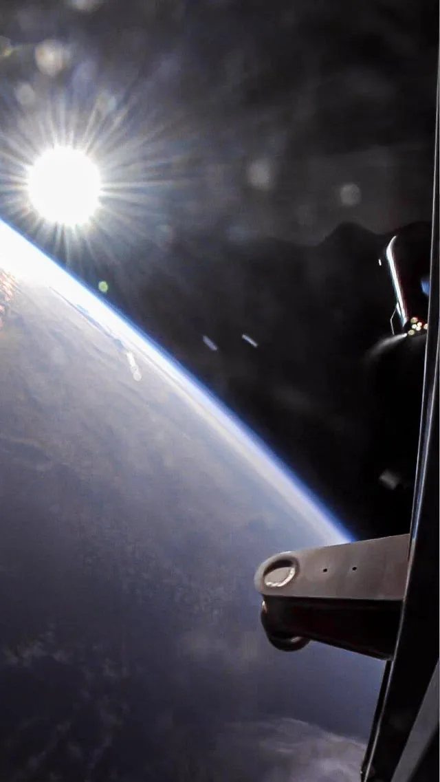 Le hot-staging est une manœuvre critique où l'étage supérieur de Starship allume ses moteurs avant de se séparer complètement